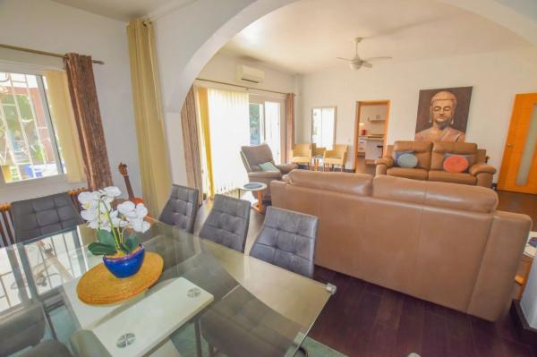 Casa independiente en calle Eurim