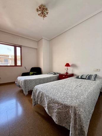 Piso en calle la Roda, 1