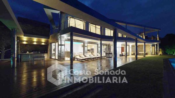 Casa independiente en calle Tord