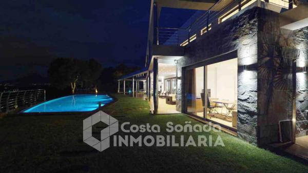 Casa independiente en calle Tord