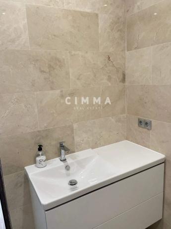 Casa independiente en avenida Europa