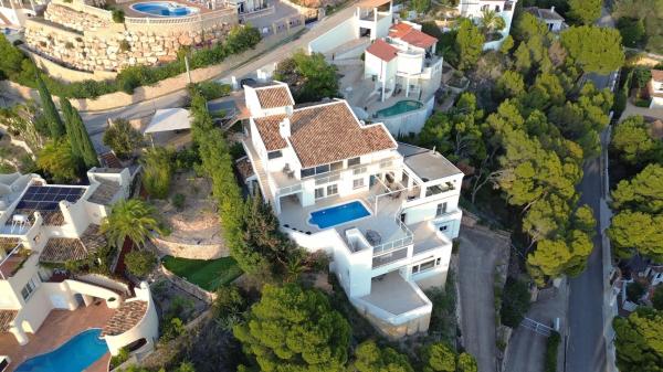 Casa independiente en calle Costa Brava