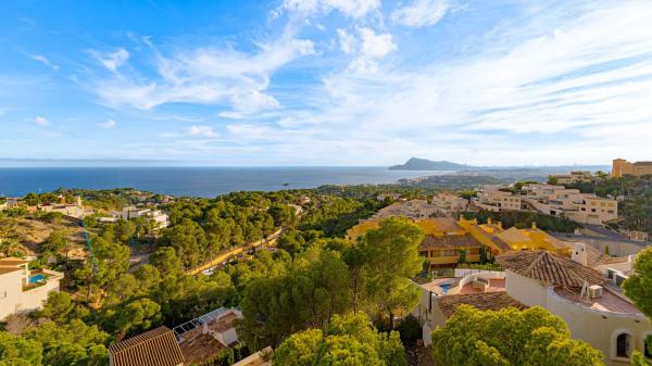 Casa independiente en calle Costa Brava