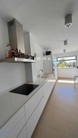 Casa independiente en calle Revoltes