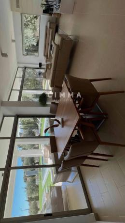 Casa independiente en calle Revoltes