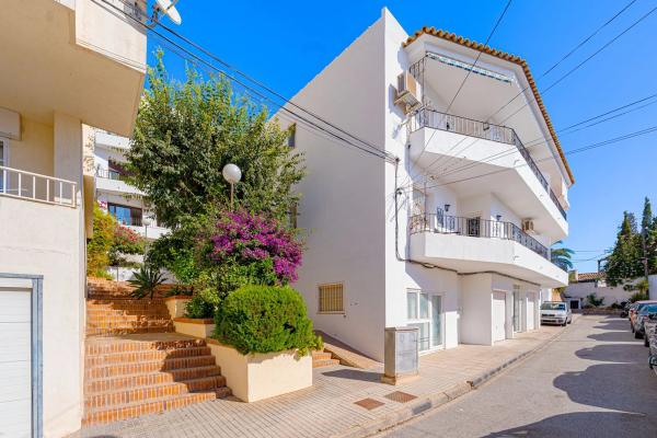 Piso en CL Carrero De La Cova