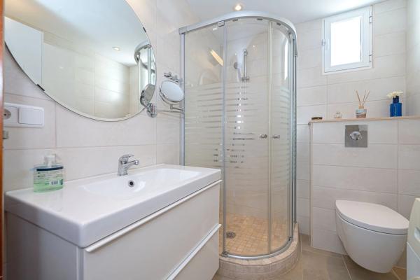 Piso en CL Carrero De La Cova