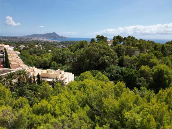 Casa independiente en calle Villena