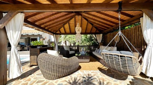 Casa independiente en calle l'Aitana