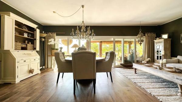 Casa independiente en calle l'Aitana