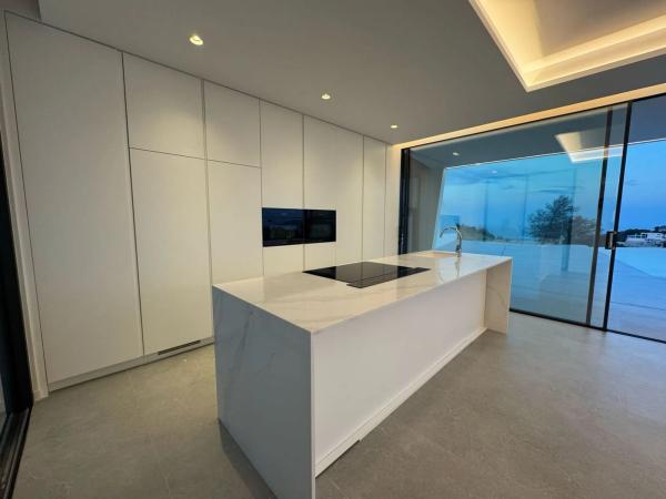 Casa independiente en calle Alemania