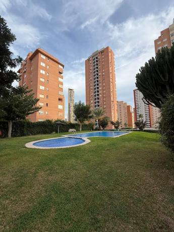 Piso en calle de Dinamarca, 3