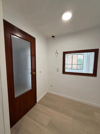 Piso en calle de Dinamarca, 3