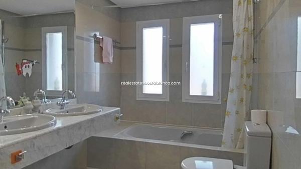 Casa independiente en calle Pekín