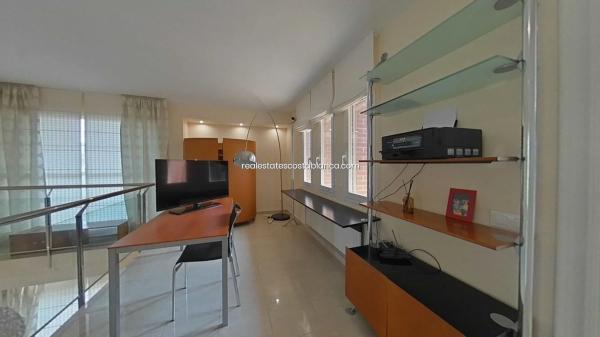 Casa independiente en calle Pekín