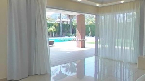 Casa independiente en calle Pekín