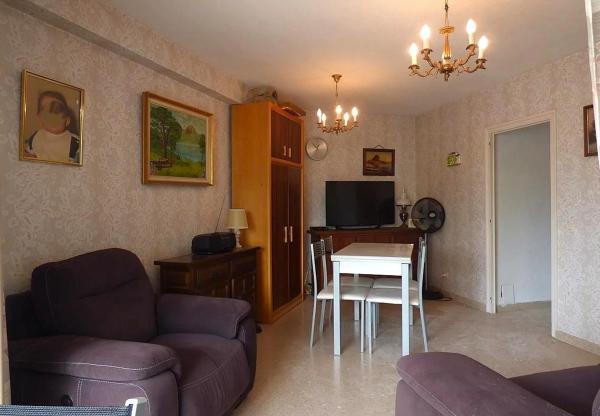 Piso en avenida Vicente Llorca Alós