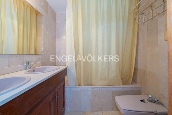 Piso en avenida Alcoi