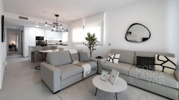 Ático en calle Presidente Adolfo Suárez, 12