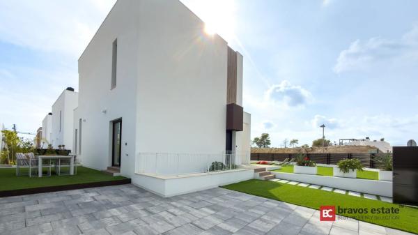 Casa independiente en avenida la Villajoyosa