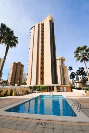 Piso en calle Gerona, 17