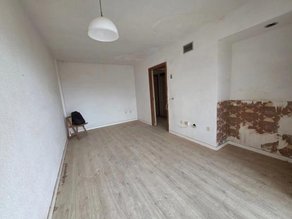 Piso en avenida de Suecia