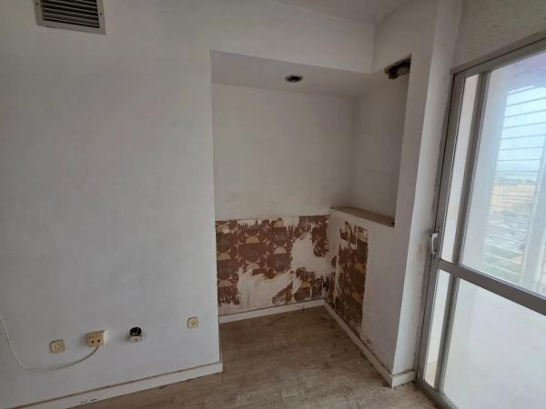 Piso en avenida de Suecia