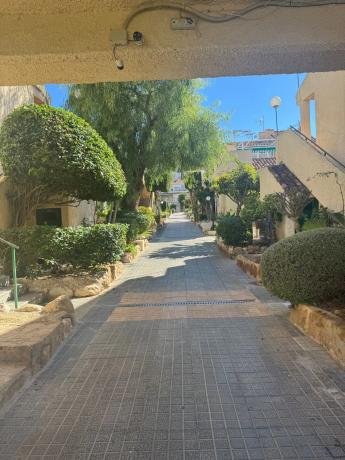 Chalet adosado en avenida de Estocolmo, 50