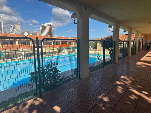 Chalet adosado en avenida de Estocolmo, 50