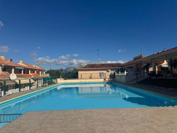 Chalet adosado en avenida de Estocolmo, 50