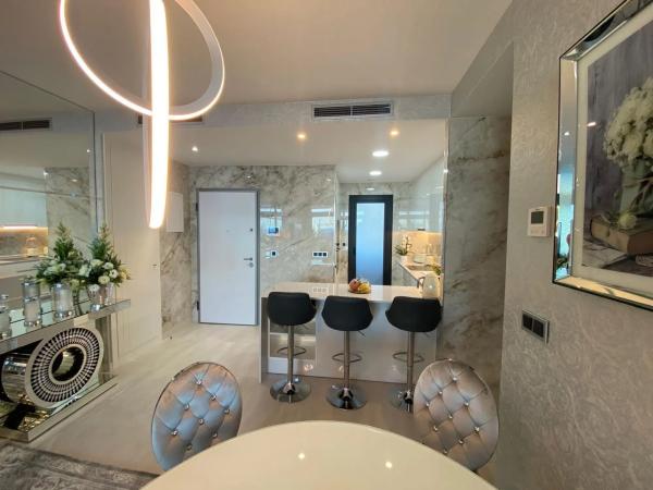 Piso en avenida República Argentina, 6