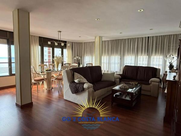 Ático en avenida de Castellón