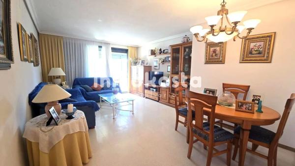 Piso en avenida Marina Baixa