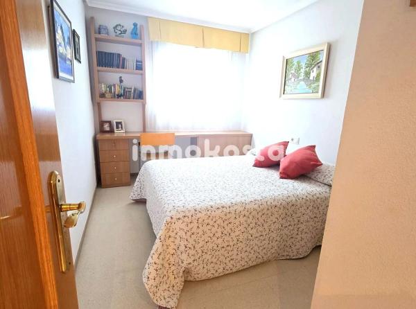 Piso en avenida Marina Baixa