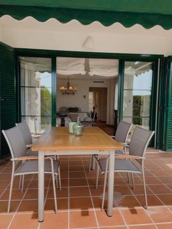 Chalet adosado en calle Atenas