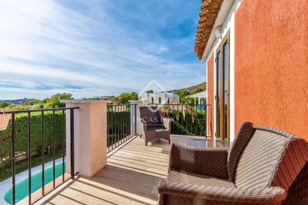 Casa independiente en calle Berlin