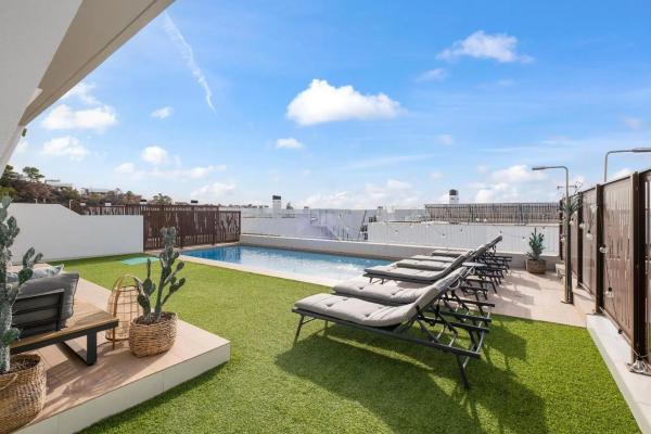 Chalet adosado en calle de Puerto Rico, 52