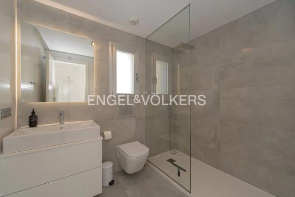 Casa independiente en calle Amsterdam, 35