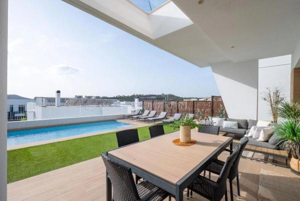 Chalet adosado en calle de Puerto Rico, 52