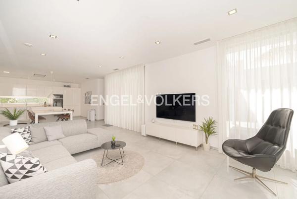 Casa independiente en calle Amsterdam, 35