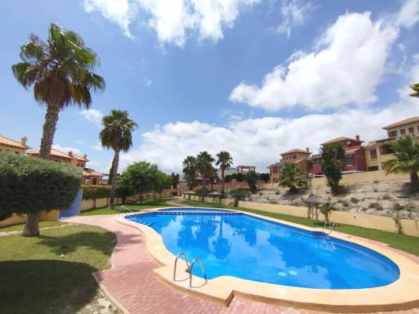 Chalet adosado en calle Córdoba