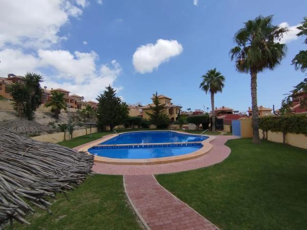 Chalet adosado en calle Córdoba