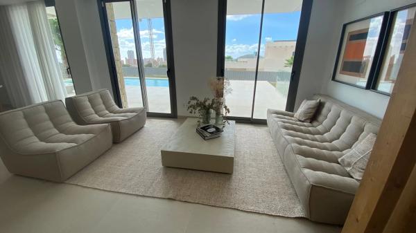 Chalet en calle de Serra Cortina