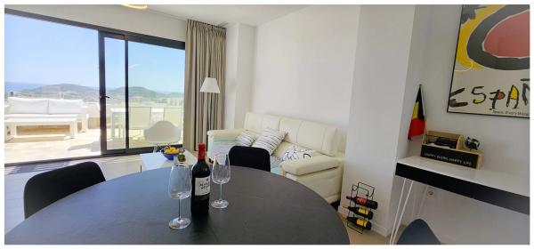 Piso en calle de Colombia, 2