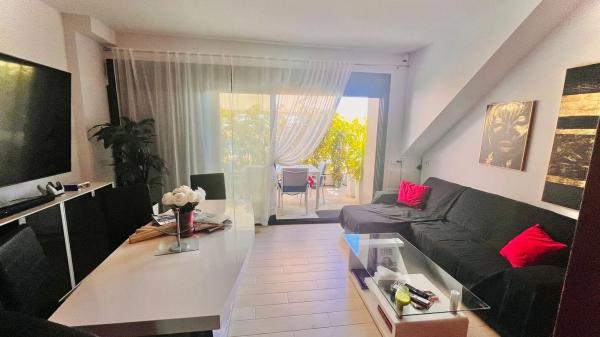 Ático en calle de Guatemala, 1