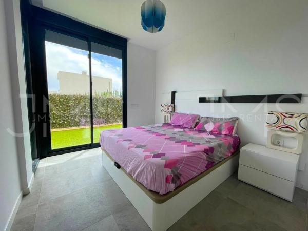 Casa independiente en calle de Paraguai