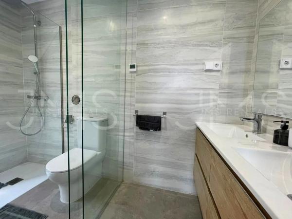 Casa independiente en calle de Paraguai