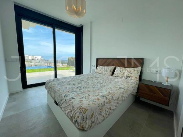 Casa independiente en calle de Paraguai