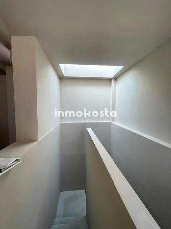 Casa independiente en calle San Marino