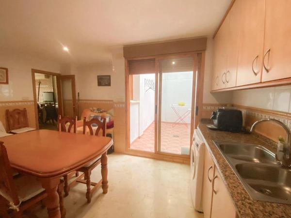 Chalet pareado en calle la Fonteta